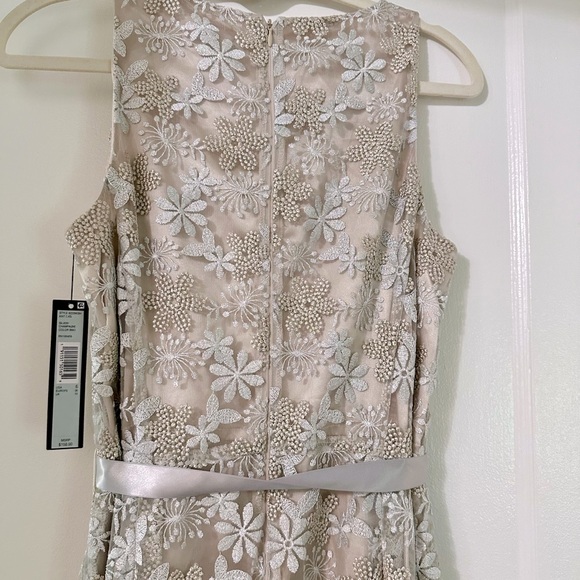 COPY - TAHARI Women's Sleeveless Embroidered Lace. Size 6. New with tags - NEVE… - Picture 9 of 12